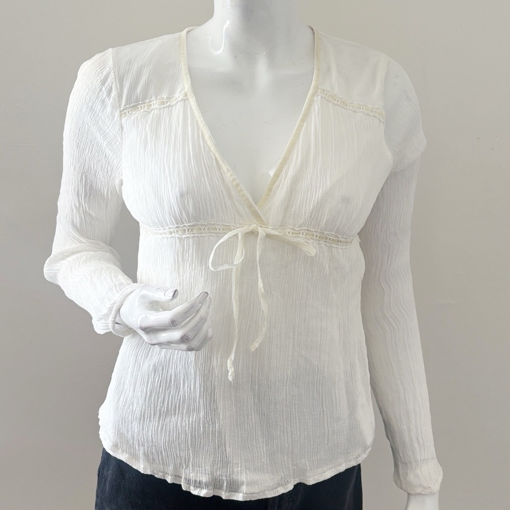 Lucky Brand Gauze Flowy Top Cream Colored Blouse w Tonal Velvet Trim & Tie Front